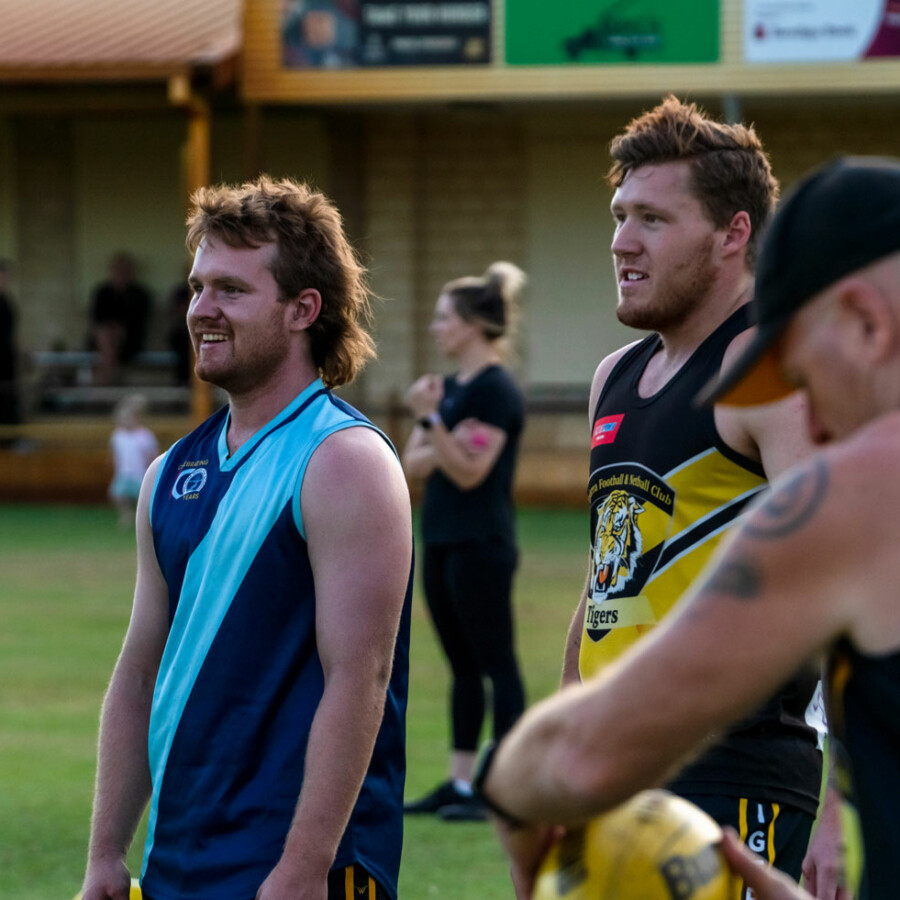 M8D8 encourages young men to take the time to talk things through with their mates - before problems get too big to cope with.